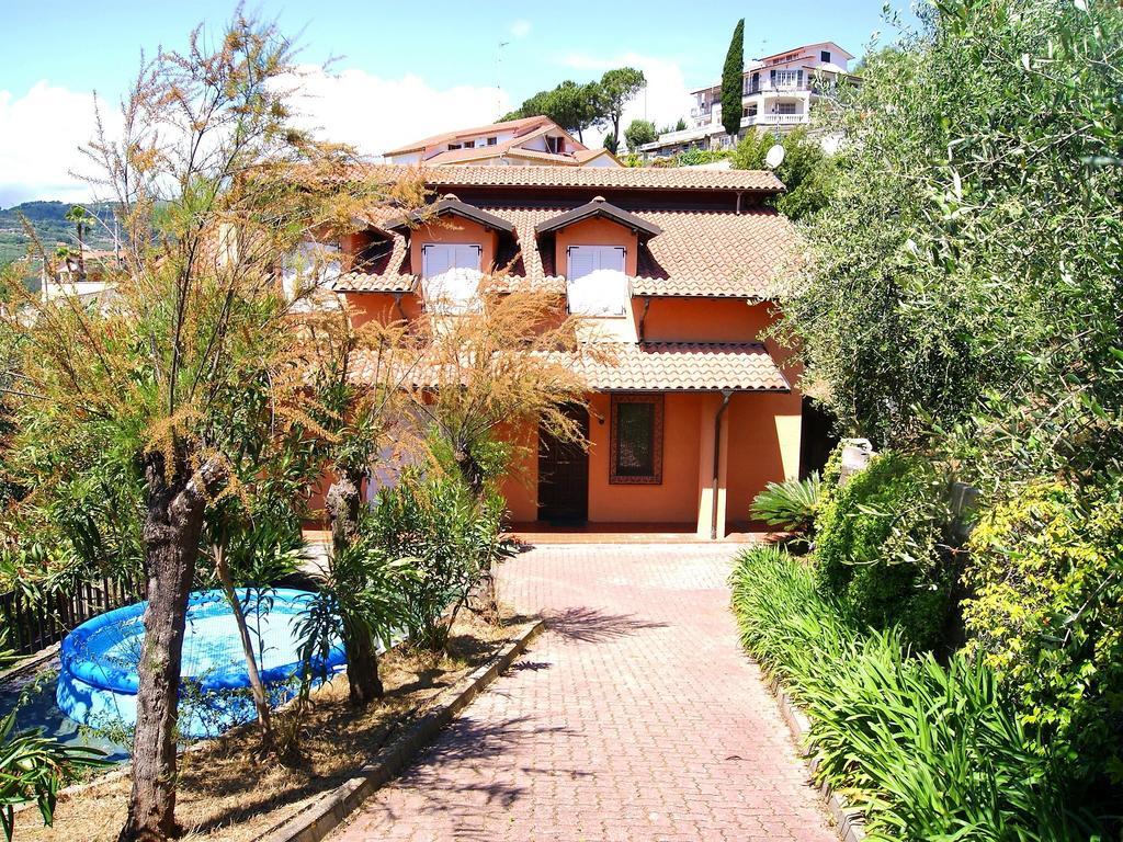 Villa Imperia Bilik gambar